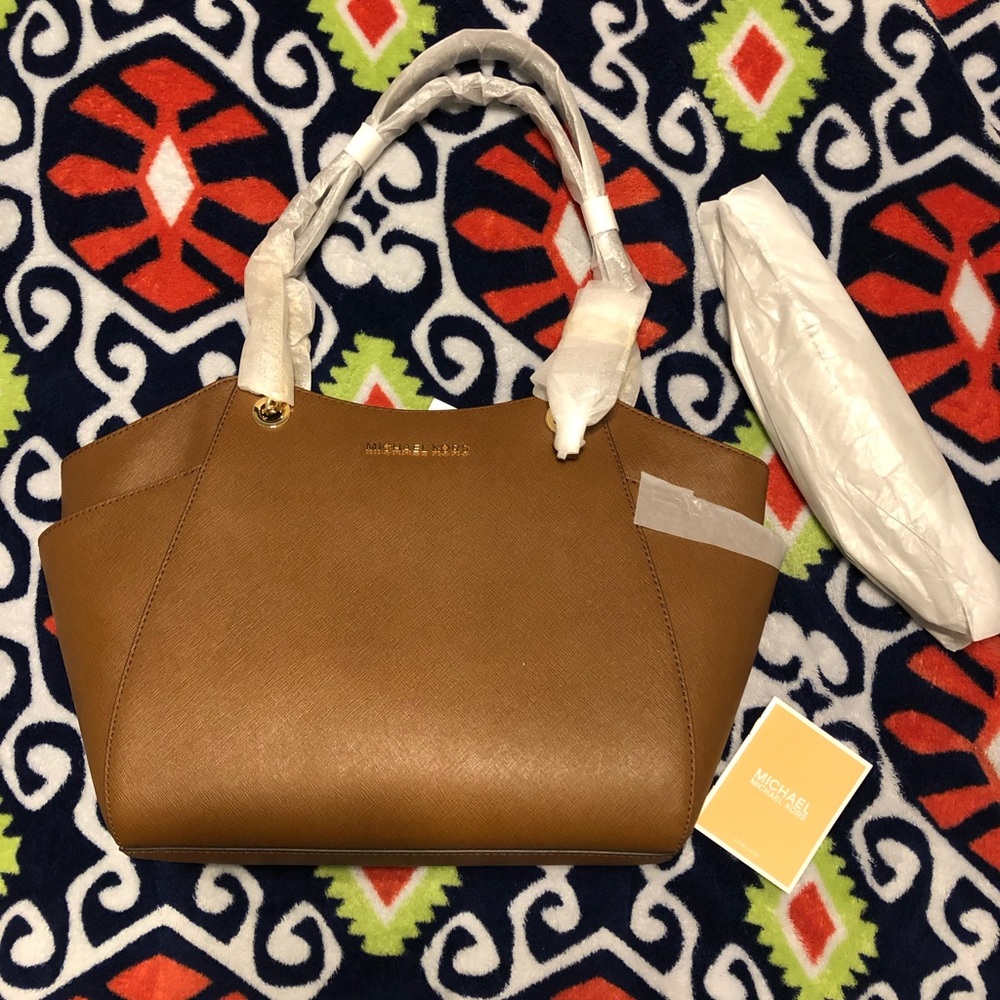 Michael Kors Jet Purse